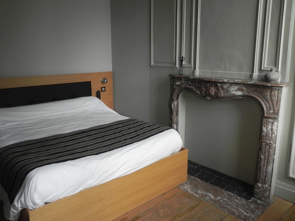 Hotel - Restaurant Au Tonnelier Bergues Pokoj fotografie