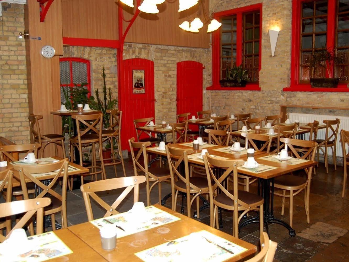Hotel - Restaurant Au Tonnelier Bergues Exteriér fotografie